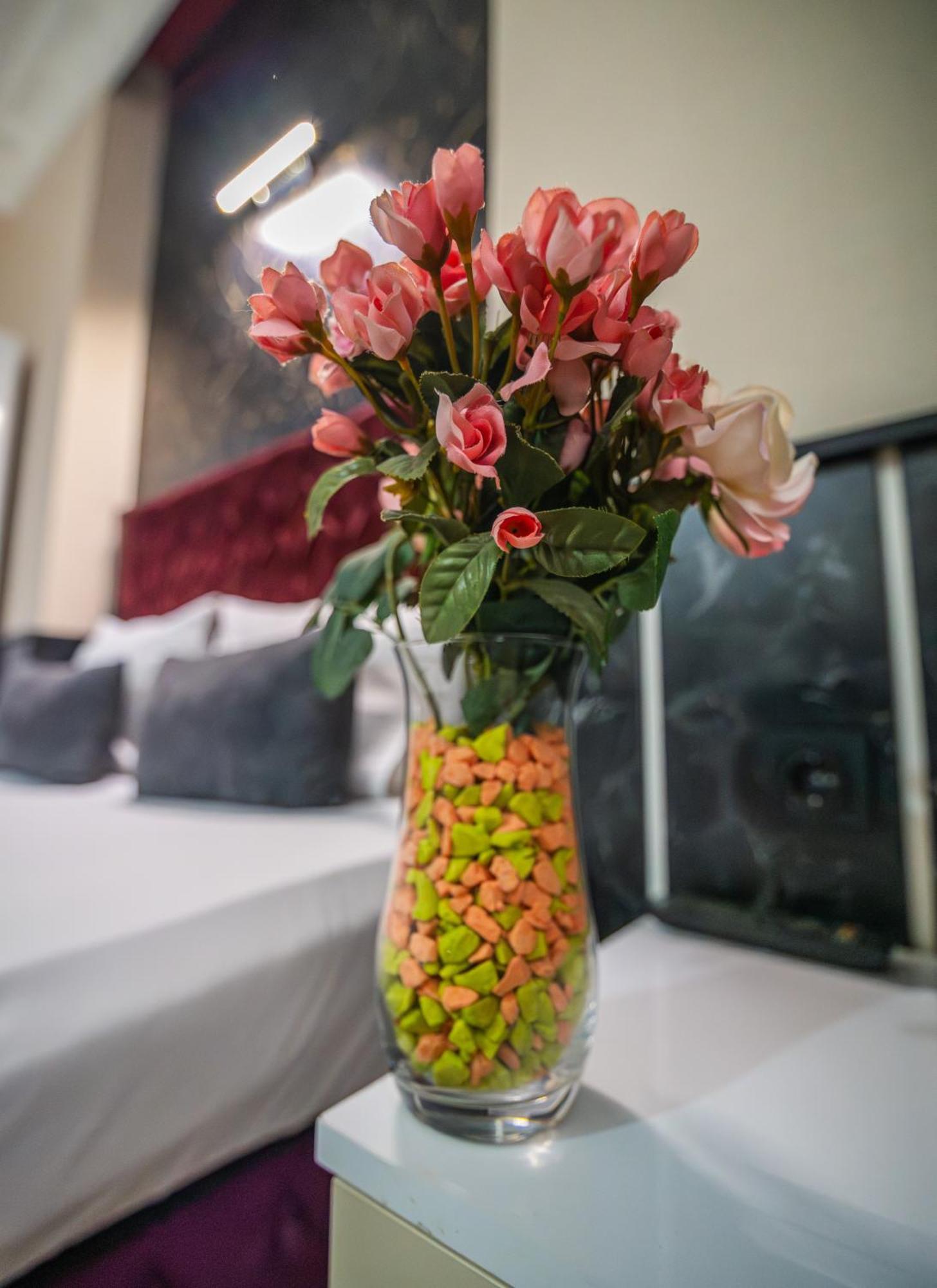 Nest Hotel Sisli Istanbul Exterior photo